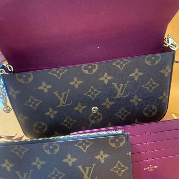 SOLD..LV FÉLICIE POCHETTE AUTHENTIC - Picture 3 of 3